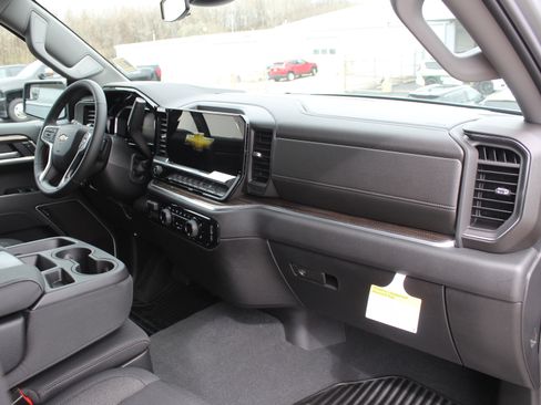 New 2026 Chevrolet Silverado 1500 LT image 14