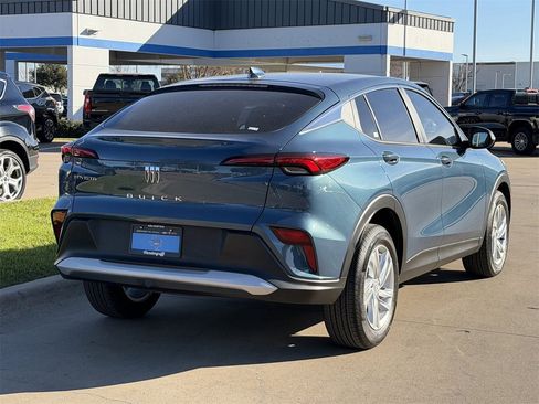Used 2024 Buick Envista Preferred w/ Convenience I Package image 4