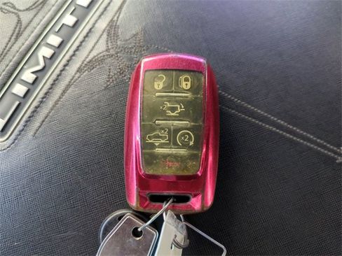 Used 2020 RAM 1500 Limited image 37