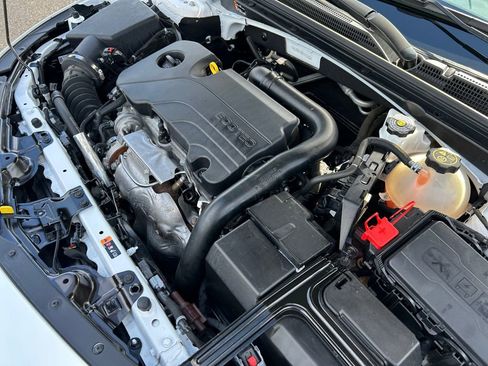 Used 2024 Chevrolet Malibu LT image 30