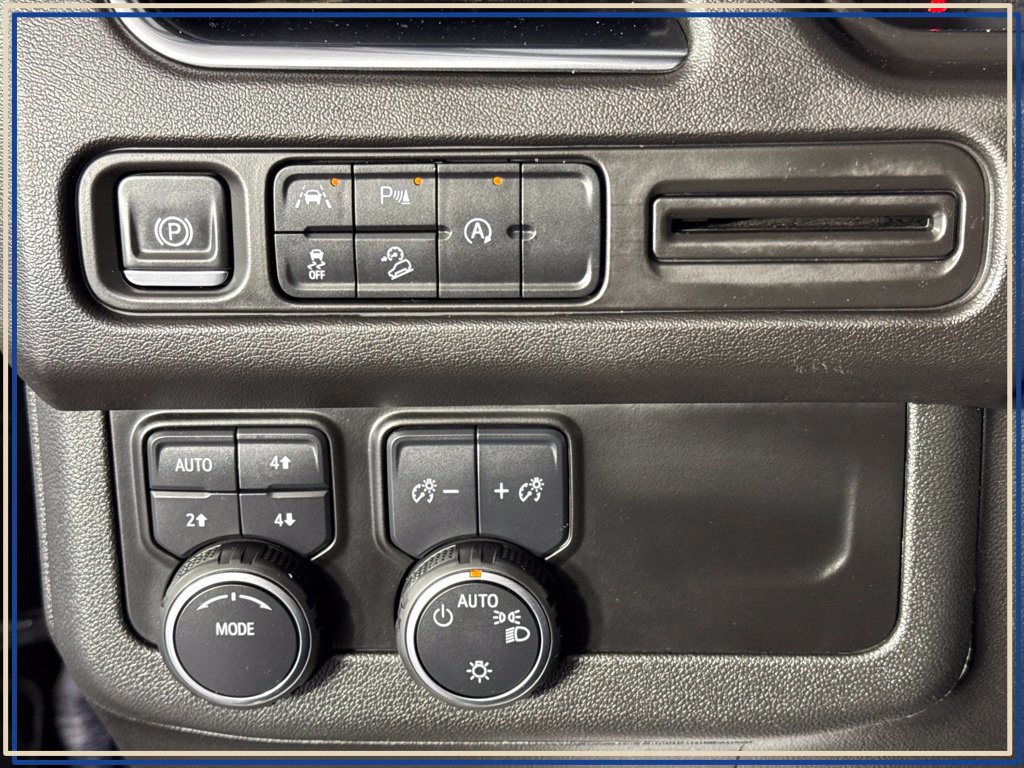 Certified 2024 Chevrolet Suburban Premier AWD/4WD image 41