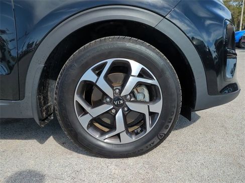 Used 2021 Kia Sportage LX image 12