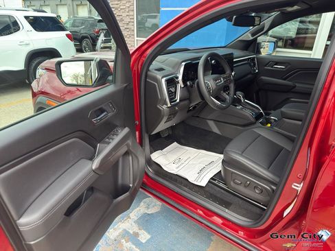 Used 2025 GMC Canyon Elevation w/ Convenience Package AWD/4WD image 14