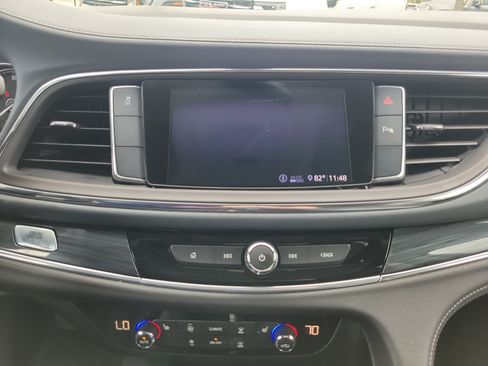 Used 2021 Buick Enclave Essence FWD image 22