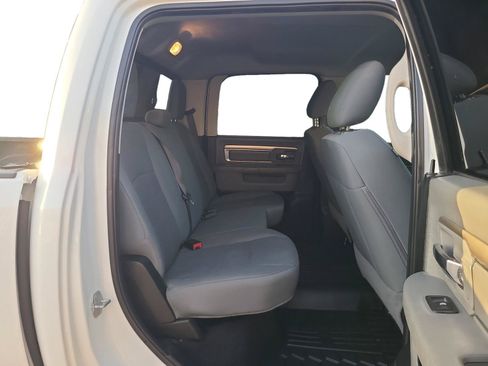 Used 2019 RAM 1500 Classic SLT RWD image 21