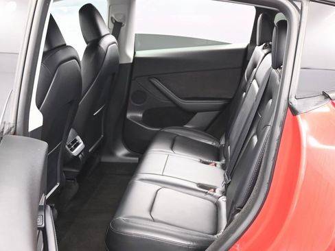 Used 2023 Tesla Model Y Long Range image 39