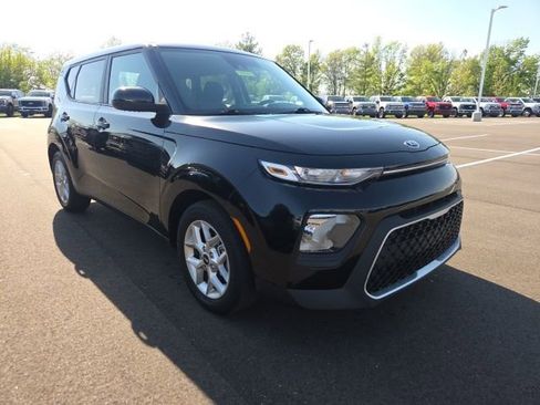 Used 2020 Kia Soul S image 1