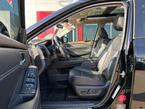Certified 2023 Nissan Rogue SL w/ SL Premium Package FWD image 15