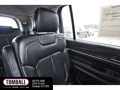 Used 2021 Jeep Grand Cherokee L Limited image 12