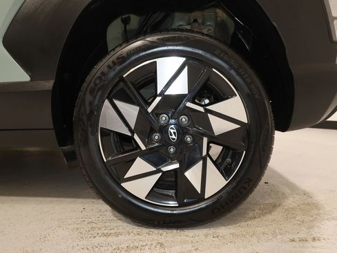 Used 2025 Hyundai Kona SEL image 33