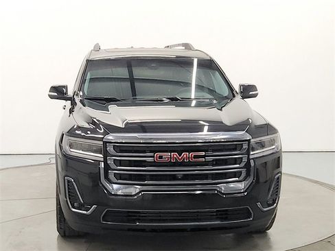 Used 2023 GMC Acadia AT4 image 2