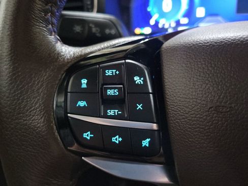 Used 2022 Ford Explorer King Ranch AWD/4WD image 15