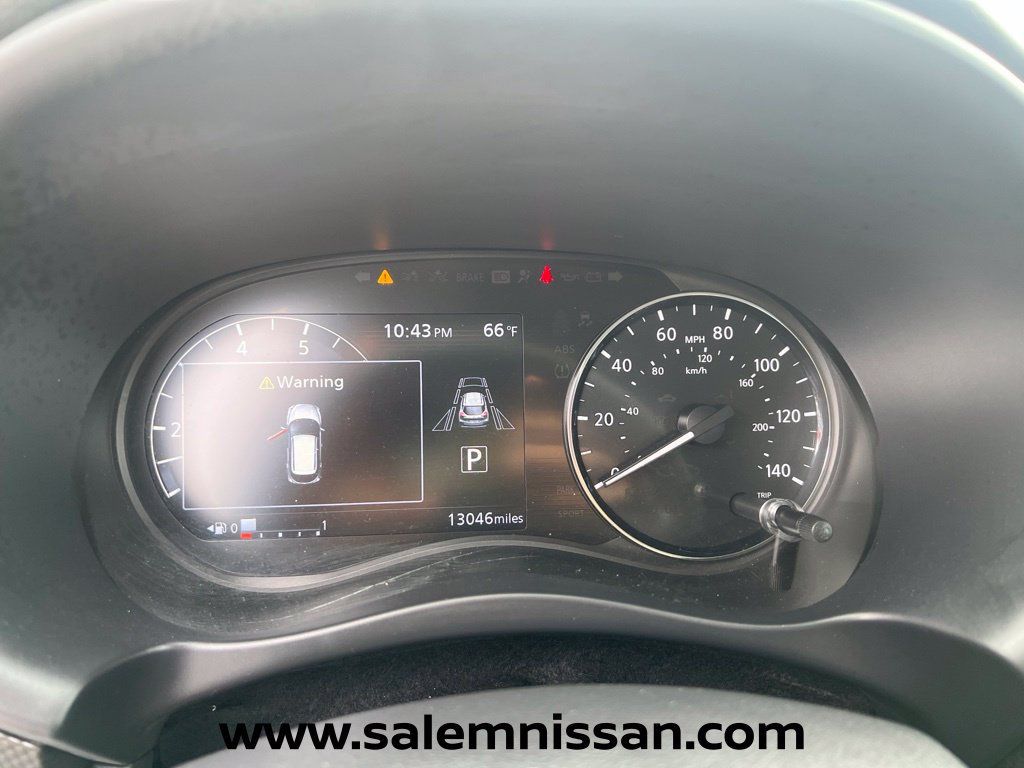 Used 2023 Nissan Kicks SV FWD image 14
