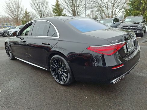 Used 2026 Mercedes-Benz S 580 4MATIC Sedan image 4