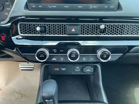 Used 2024 Honda Civic Sport image 18