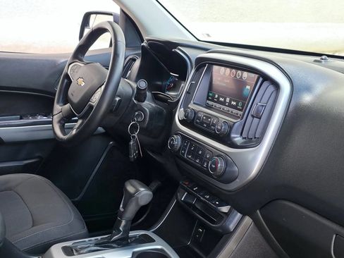 Used 2016 Chevrolet Colorado LT w/ LT Convenience Package AWD/4WD image 18