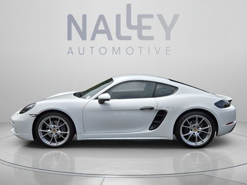 Used 2018 Porsche 718 Cayman RWD image 2