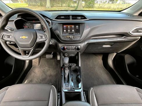 Used 2022 Chevrolet TrailBlazer LT image 7