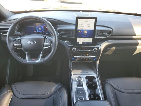 Used 2023 Ford Explorer ST w/ Equipment Group 401A image 22