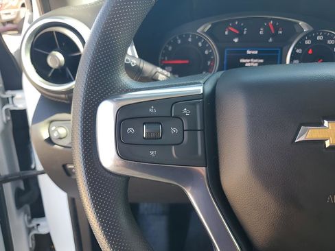Used 2021 Chevrolet Blazer LT image 32