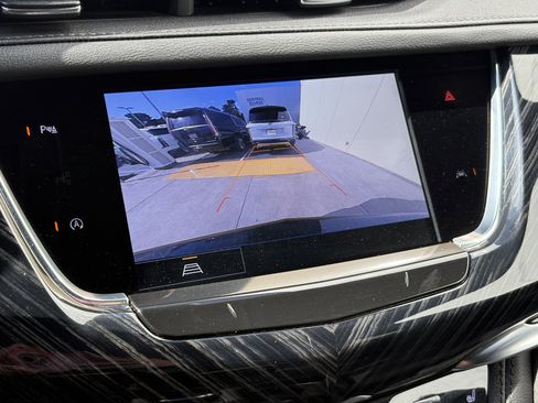 Certified 2025 Cadillac XT6 Premium Luxury AWD/4WD image 25