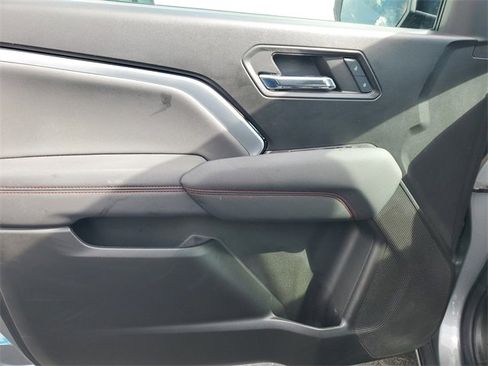 Used 2024 Chevrolet Colorado Z71 w/ LPO, Dark Essentials Package image 14
