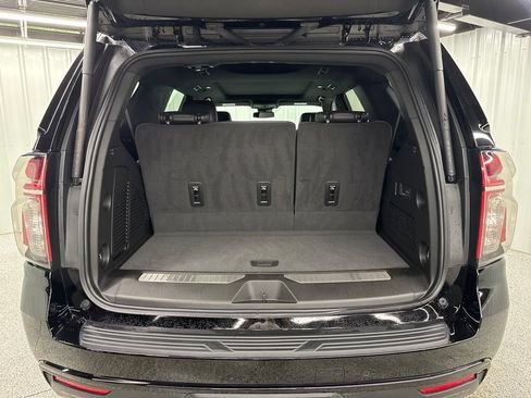 Used 2024 Chevrolet Tahoe RST w/ Luxury Package RWD image 8
