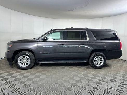Used 2018 Chevrolet Suburban LT image 6