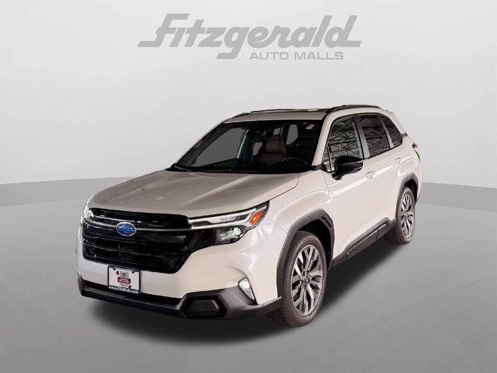 Used 2025 Subaru Forester Touring AWD/4WD image 2