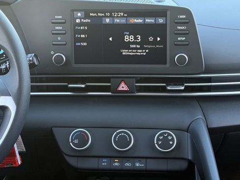 New 2026 Hyundai Elantra SE image 15