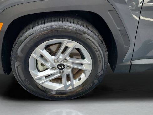 Certified 2025 Hyundai Tucson SE FWD image 10