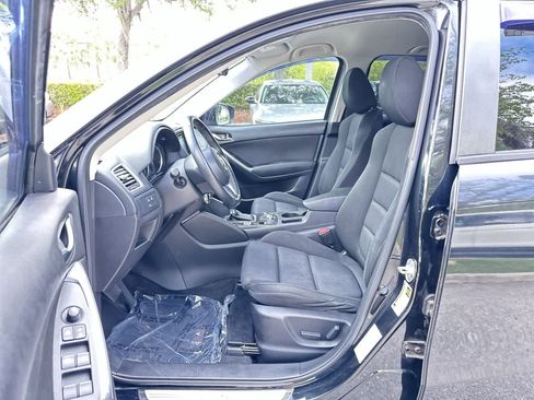 Used 2016 MAZDA CX-5 Touring FWD image 2