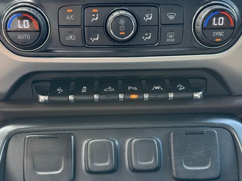 Used 2017 GMC Sierra 1500 SLT AWD/4WD image 57