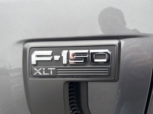 Used 2022 Ford F150 XLT w/ Equipment Group 302A High image 12