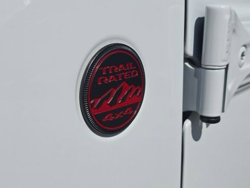 Used 2023 Jeep Gladiator Rubicon w/ LED Lighting Group image 10