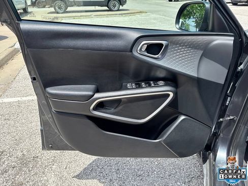 Used 2024 Kia Soul LX w/ Option Group 015 FWD image 51