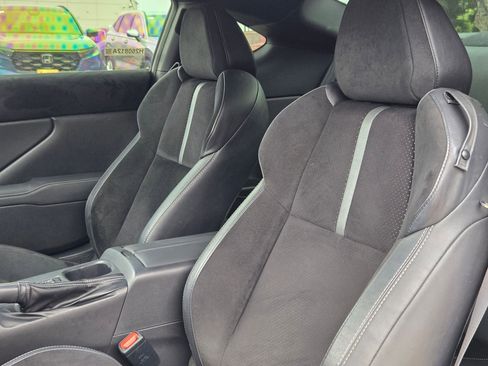 Used 2023 Toyota GR86 Premium RWD image 13