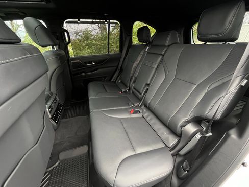 Used 2025 Lexus LX 600 4WD w/ Luxury Package image 54