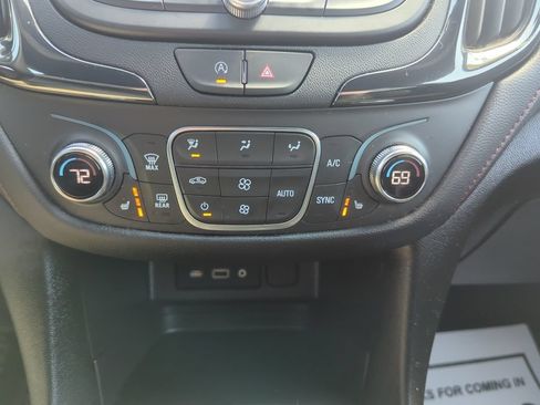 Certified 2024 Chevrolet Equinox RS FWD image 28