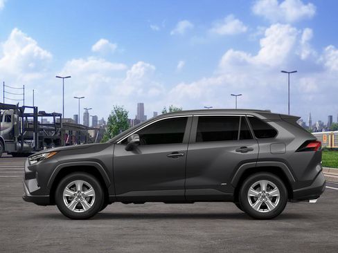 New 2025 Toyota RAV4 XLE image 4