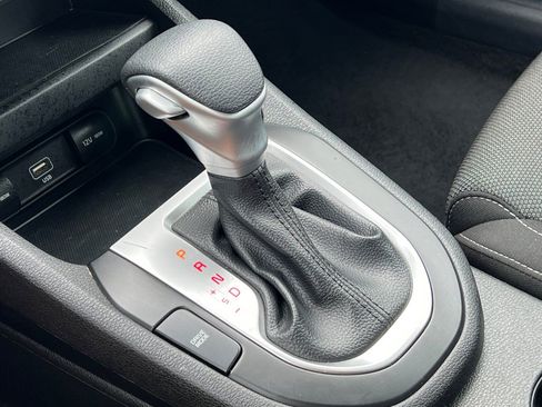 Used 2023 Kia Forte LXS image 20