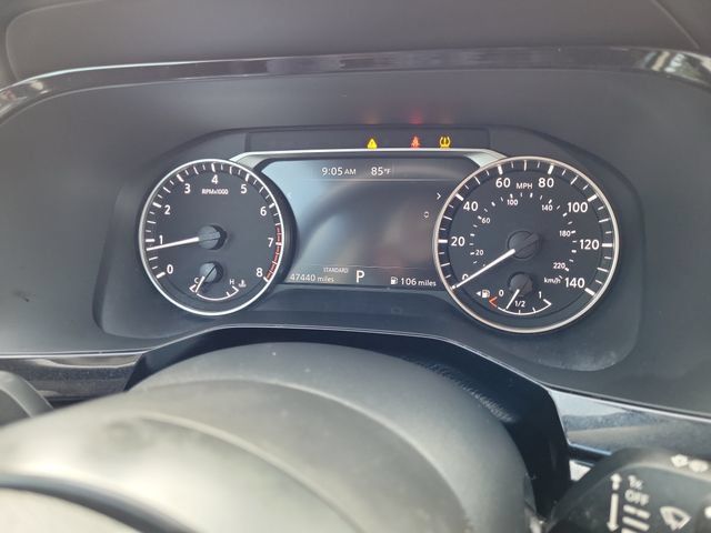 Used 2025 Nissan Pathfinder SV FWD image 26