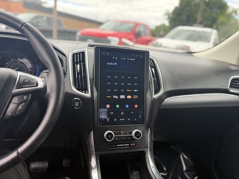 Certified 2022 Ford Edge Titanium AWD/4WD image 16