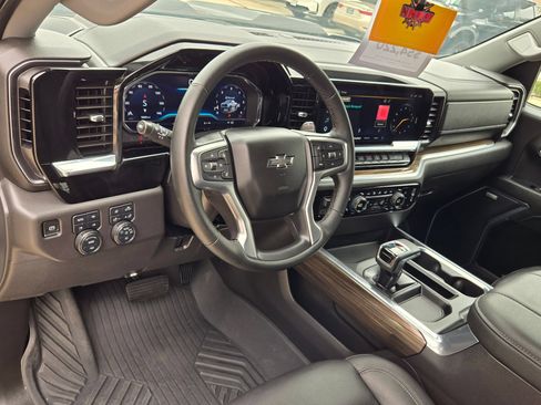 Certified 2024 Chevrolet Silverado 1500 LT Trail Boss w/ LT Trail Boss Premium Package AWD/4WD image 10