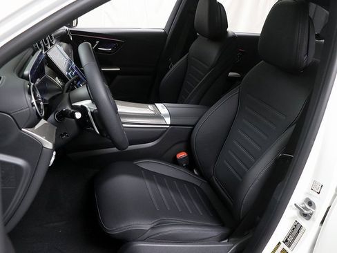 Certified 2025 Mercedes-Benz GLC 43 AMG 4MATIC image 10