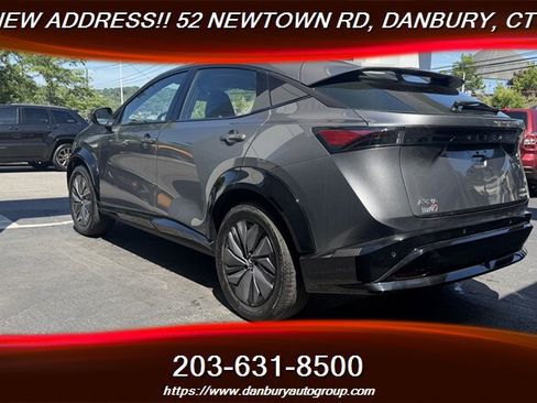 Used 2023 Nissan Ariya AWD image 3
