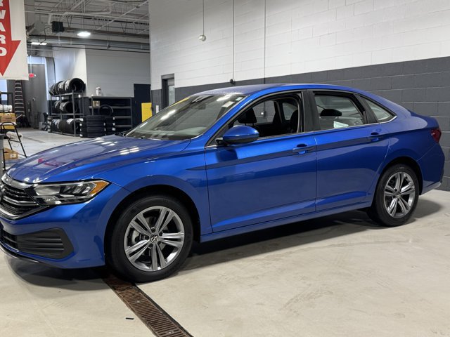 Used 2023 Volkswagen Jetta SE FWD image 28