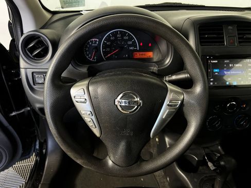 Used 2016 Nissan Versa S Plus FWD image 9