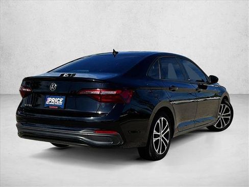Used 2023 Volkswagen Jetta Sport FWD image 2