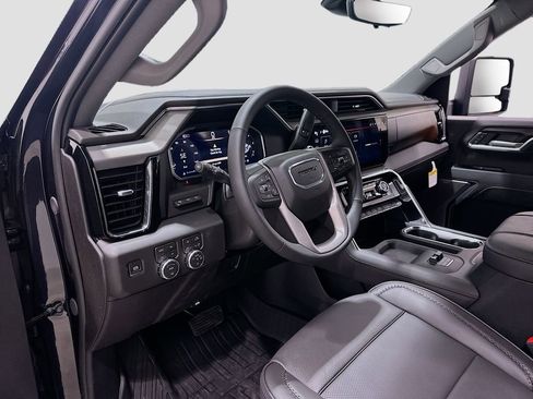 New 2026 GMC Sierra 2500 Denali w/ Denali Reserve Package image 9